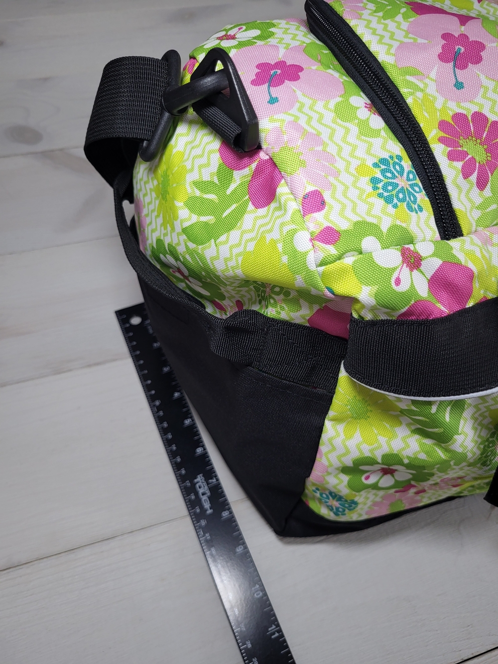 L.L. Bean Duffle Bag Retro Floral Travel Vacation Gym. - Picture 9 of 11